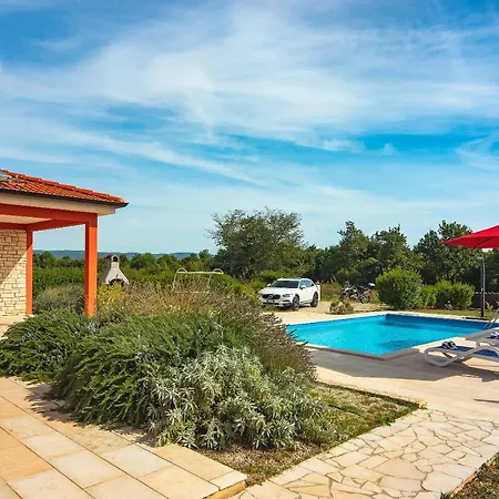 Holiday home Kata